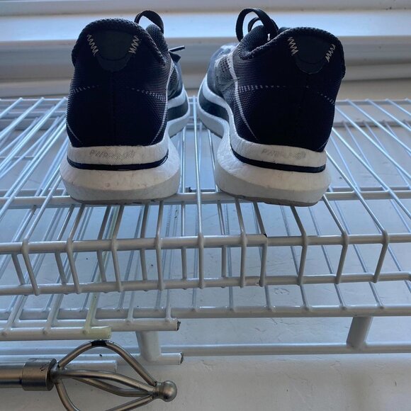 Saucony Women's Black Trainers - Picture 5 of 5